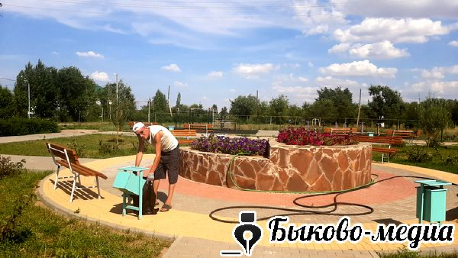 В  Зеленом провели акцию &laquo;Чистая территория&raquo;