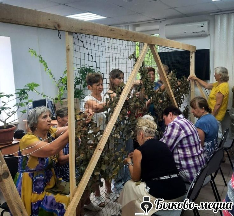 Волонтеры района: "Мы хотим укрыть их от пуль!"