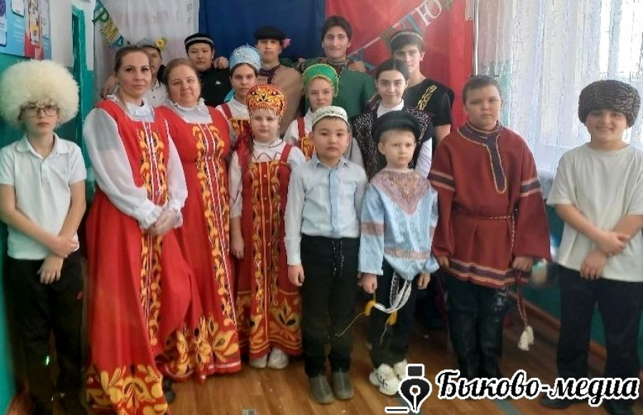 В Верхнем Балыклее прошла ярмарка национальных блюд