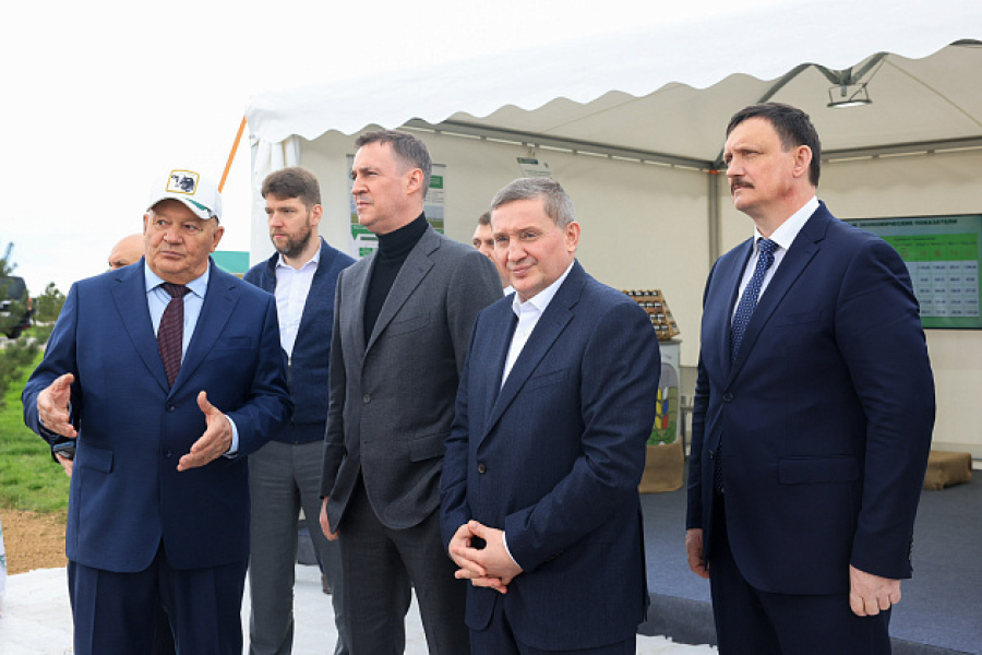 Дмитрий Патрушев посетил производственные площадки Волгоградской области