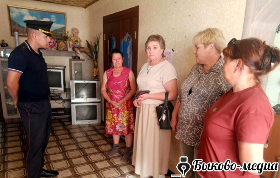 В Демидове прошел очередной рейд комиссии по делам несовершеннолетних