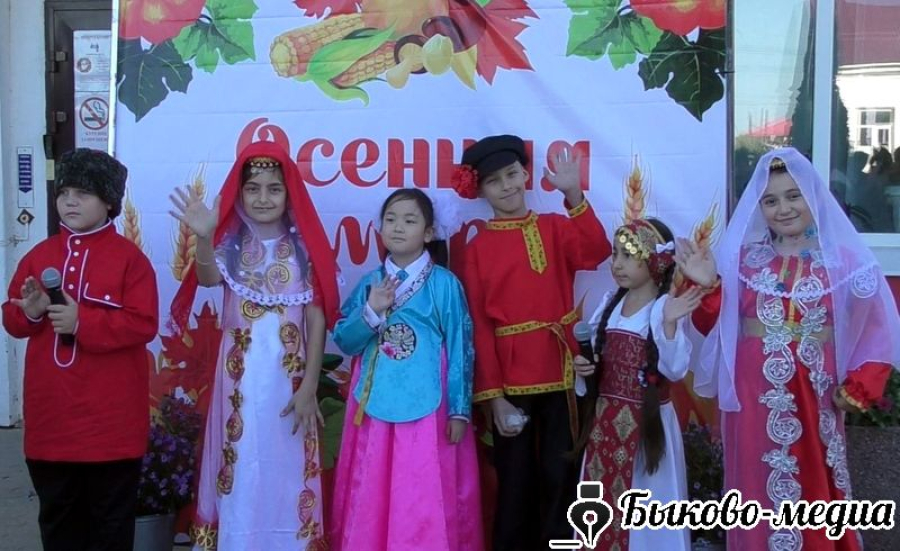 &laquo;Осенняя ярмарка&raquo; в Приморской средней школе: праздник урожая, творчества и семейного тепла