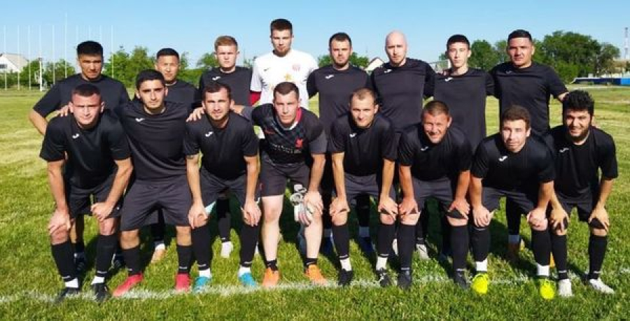 "Колос" выиграл 2:0