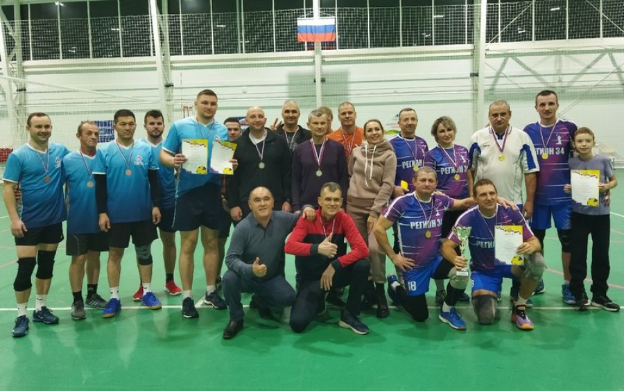 В Быково отметили 100-летие российского волейбола