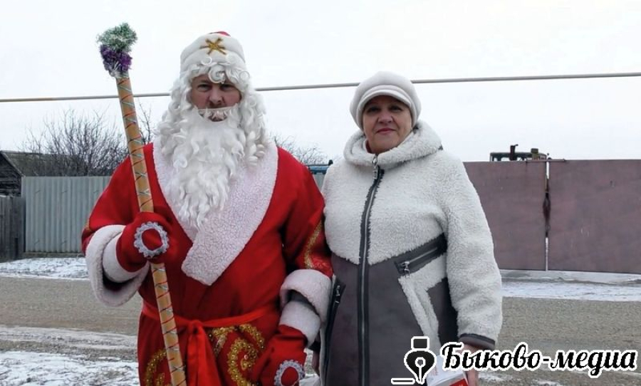 Депутаты Приморска поздравили детей с​ ограниченными​ возможностями​ здоровья с Новым годом