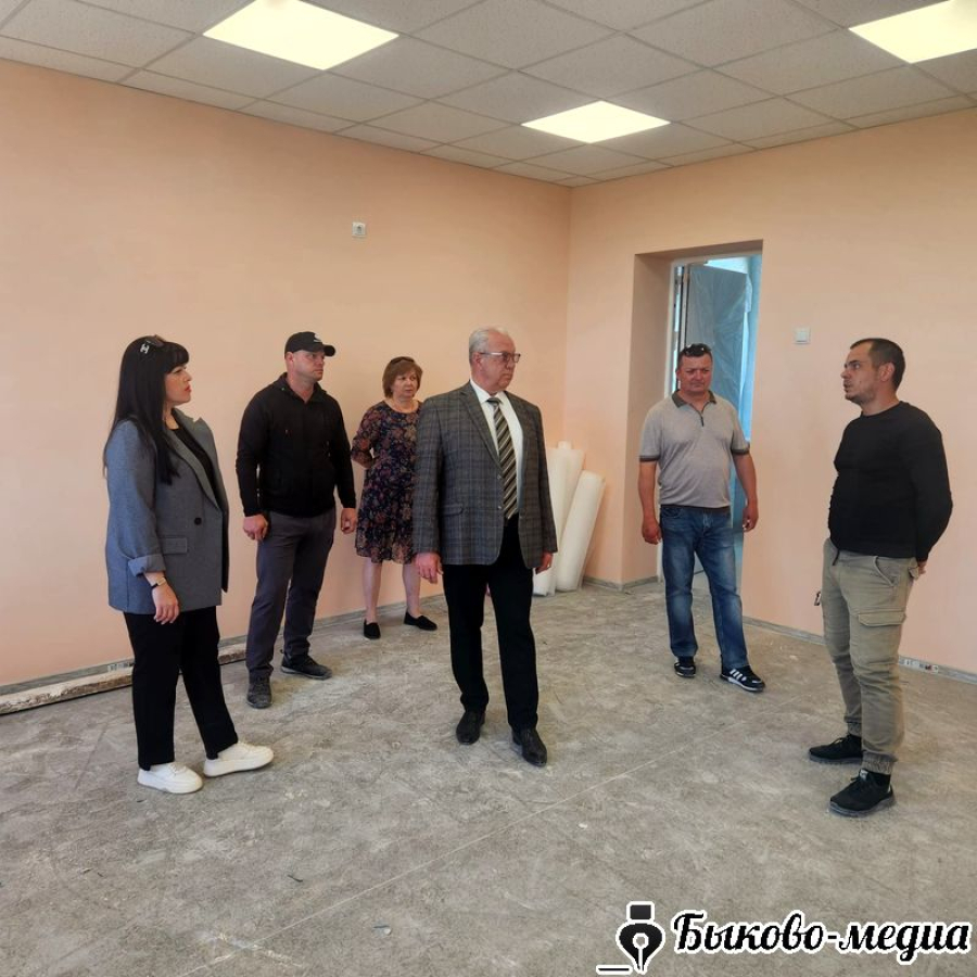 Глава района проинспектировал ход ремонтных работ в Красносельцевской средней школе