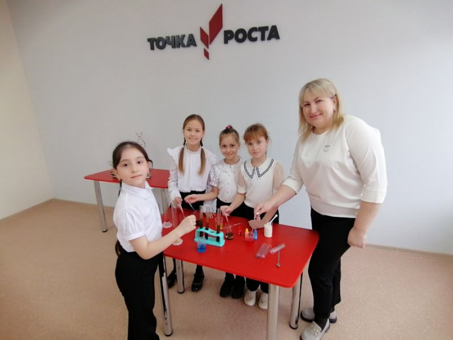 Малышам из села Солдатско-Степное рассказали о российской науке