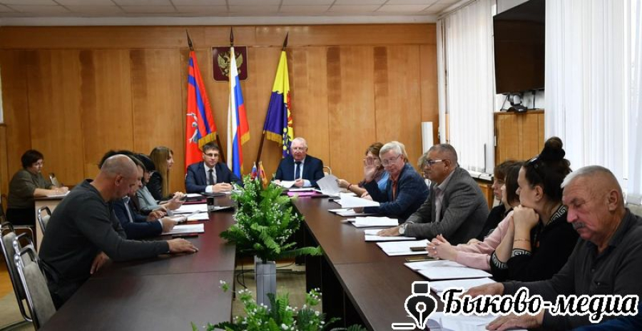 Состоялось очередное заседание Быковской районной Думы