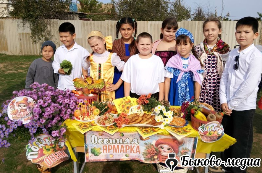 В Раздольевской школе прошла осенняя ярмарка