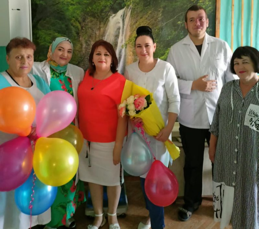 В Новоникольске медикам пожелали беречь здоровье