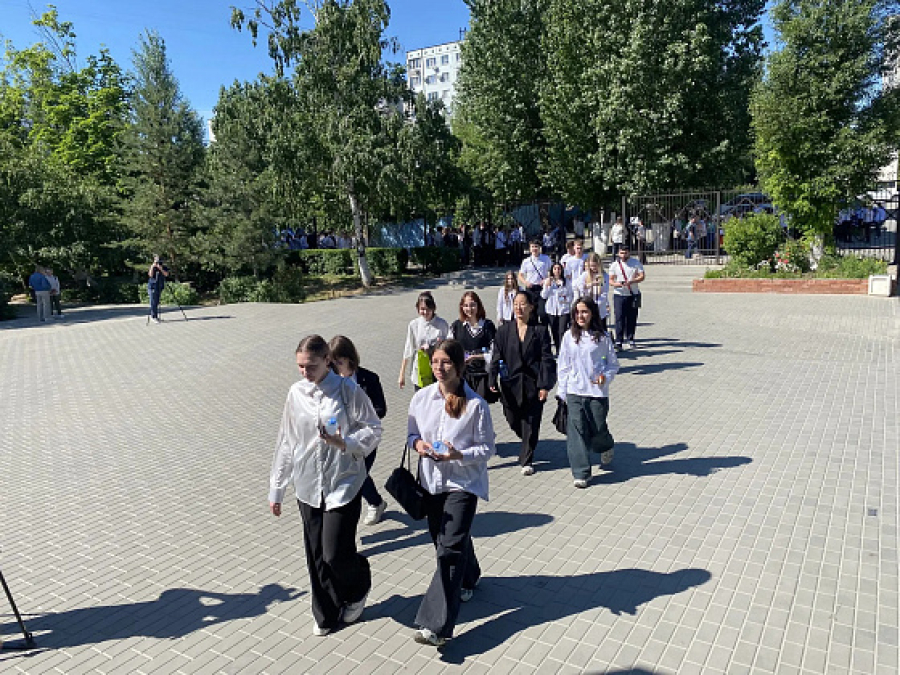 Выпускники Волгоградской области сдают ЕГЭ по русскому языку