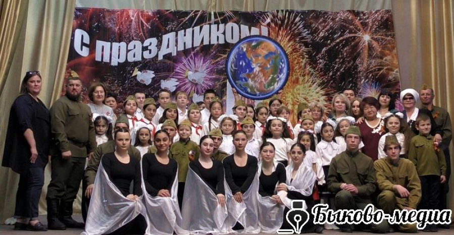 Приморские самодеятельные артисты представили  композицию "России верные сыны!"