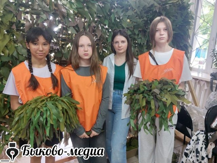 Очередную акцию "Сплетем Победу вместе" провели волонтёры отряда "Капелька добра"