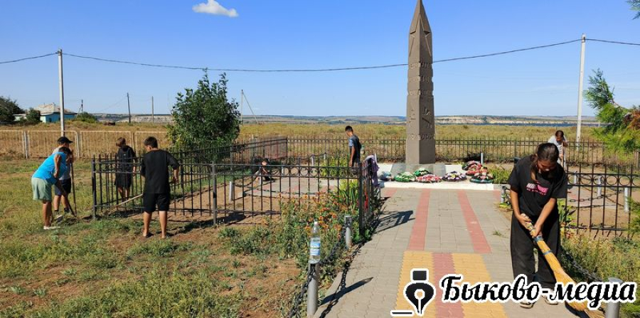 В Кислово прошел большой субботник