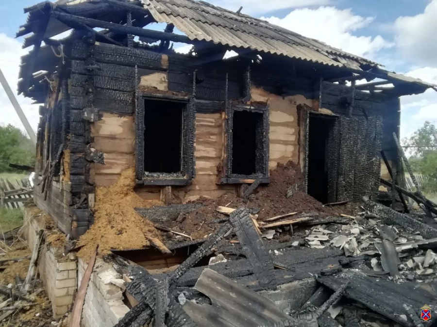 В Быковском районе полицейские задержали подозреваемого в поджоге