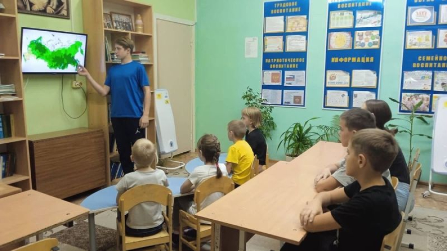 Волонтеры рассказали  воспитанникам СРЦ  о значении леса
