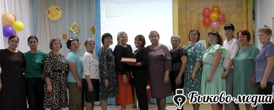 В Приморском детском саду &bdquo;Сказке&ldquo; поздравили воспитателей