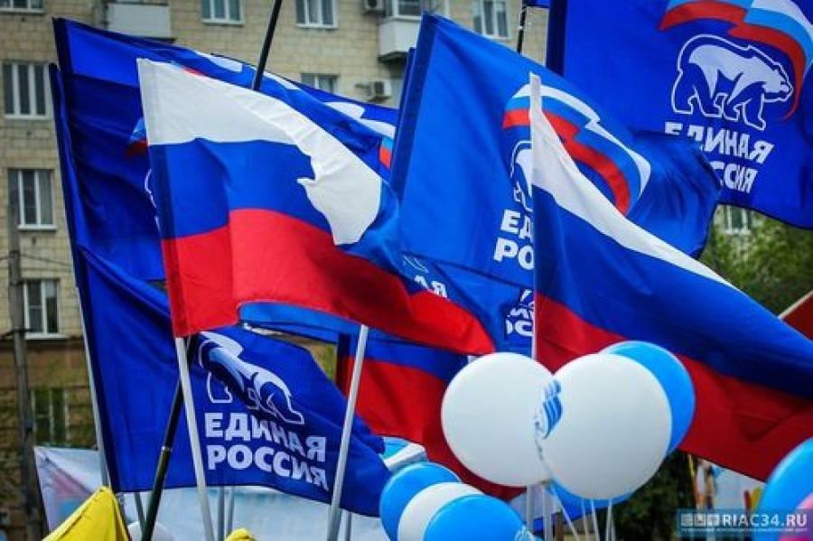 &laquo;Единая Россия&raquo; показывает огромный отрыв от соперников на выборах в Госдуму