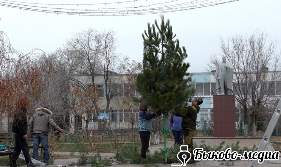 Новогоднее оформление центральной площади Приморска