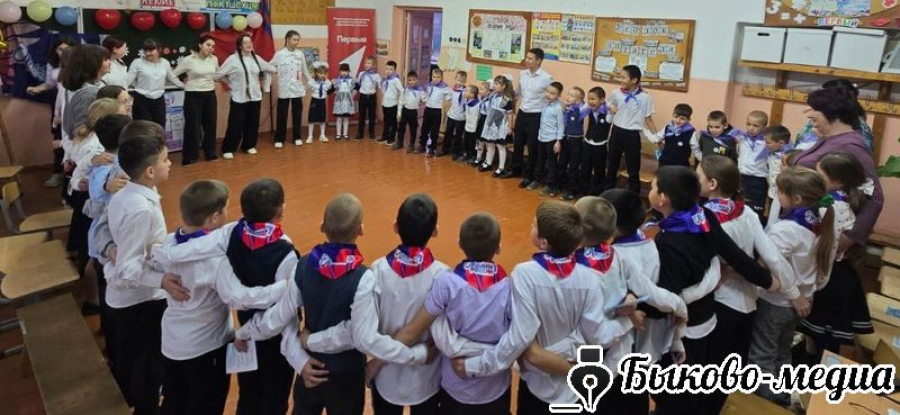 В школах района прошли церемонии посвящения в программу "Орлята России"
