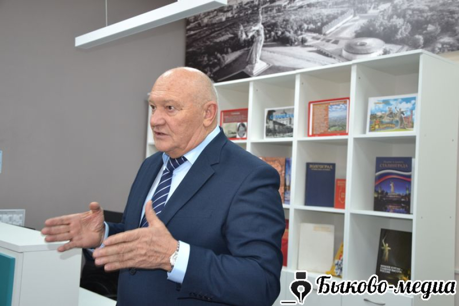 В Быково с рабочей поездкой побывал глава сельскохозяйственного предприятия &laquo;Донское&raquo; Александр Колесниченко
