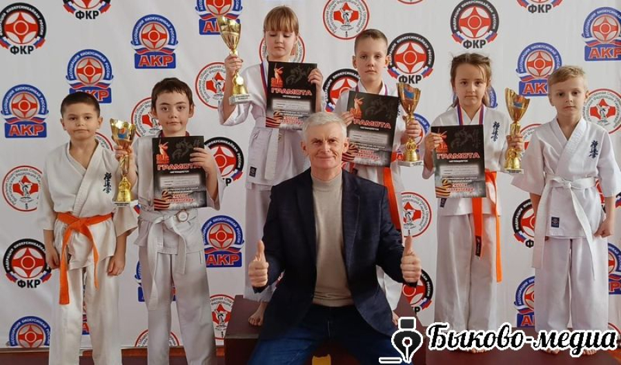 Каратисты вернулись с наградами с соревнований за "Кубок Сталинграда"