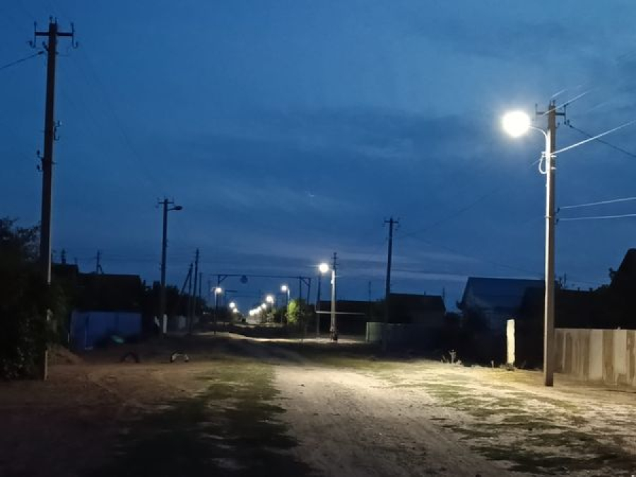 В Верхнем Балыклее завершили освещение двух улиц