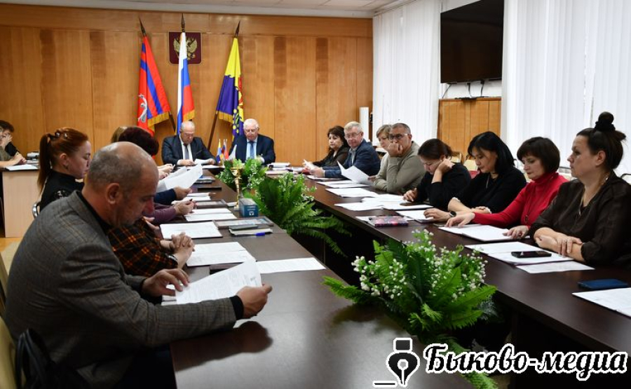 Состоялись публичные слушания и заседание районной Думы