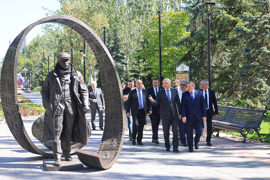 В Волгограде открылся сквер Станислава Говорухина
