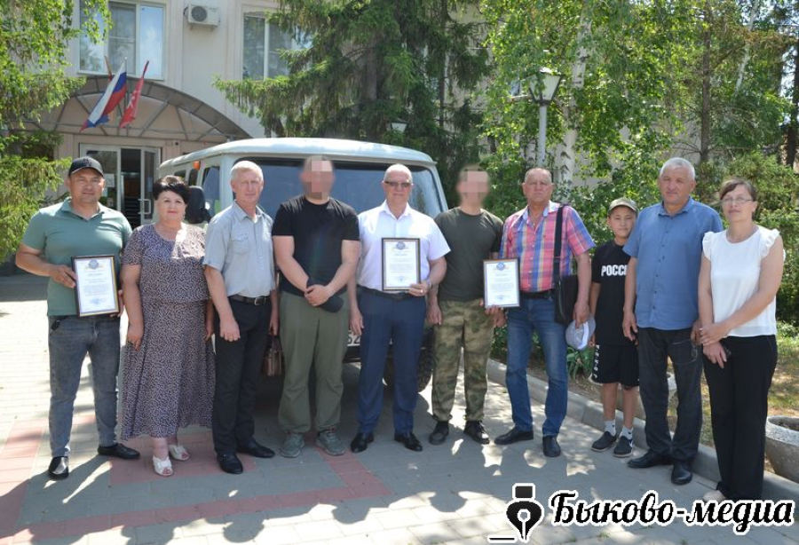 Бойцам СВО передан очередной автомобиль
