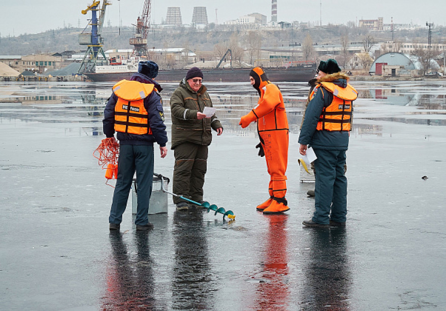 Спасатели Волгоградской области усилили дежурства на водных объектах