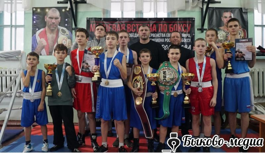 Матчевая встреча по боксу на призы Евгения Романова: юные спортсмены показали своё мастерство в Приморске