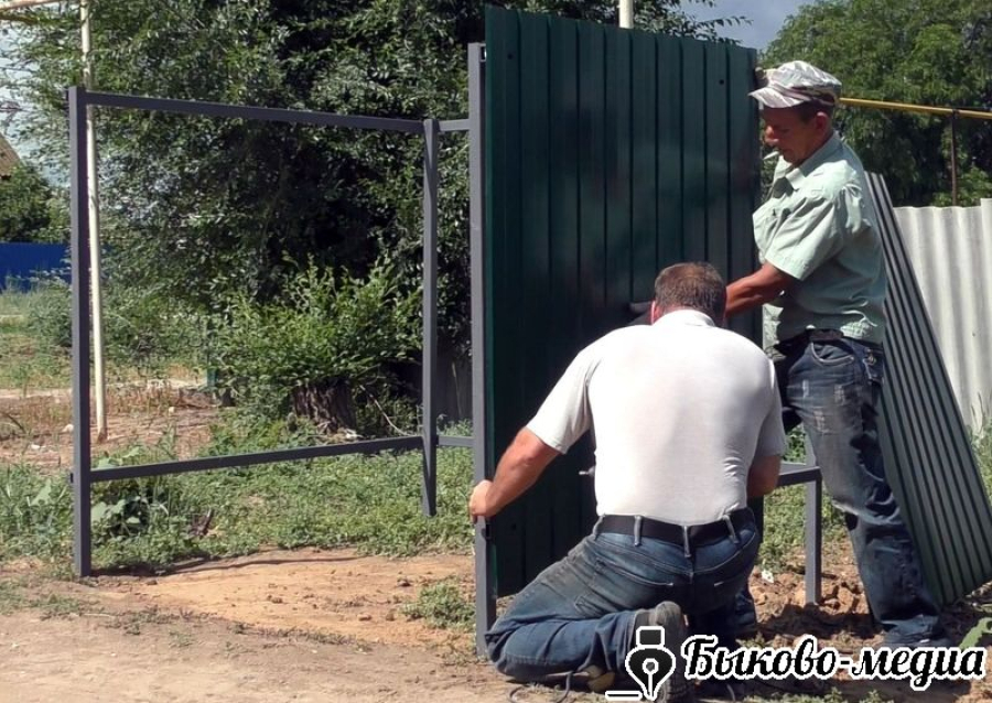 В Приморске обустраивают новые площадки для ТКО
