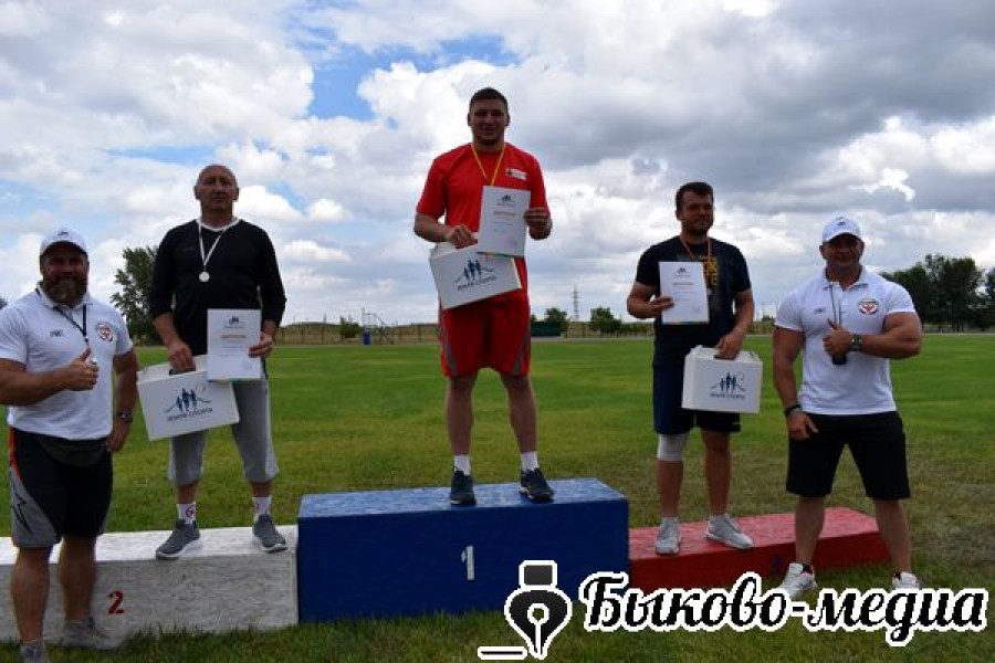 Александр Казаков  стал лучшим спортсменом региона в силовом экстриме