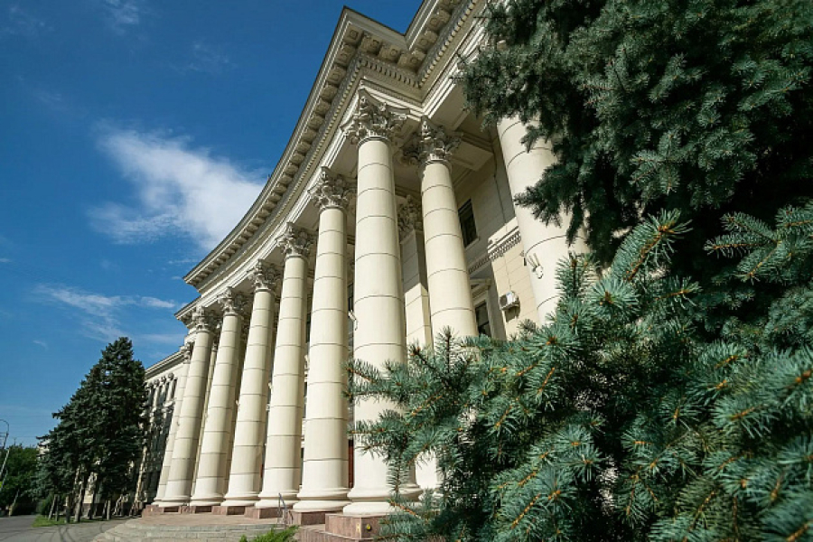Губернатор Андрей Бочаров поздравил Сергея Собянина с присвоением высокого звания Герой Труда Российской Федерации