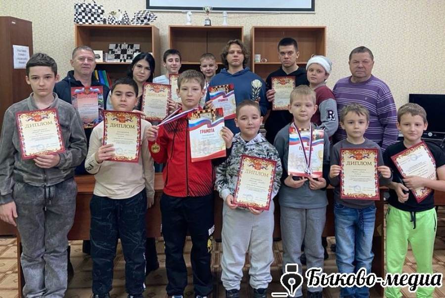 В Быково прошел сеанс игры по шахматам &laquo;Шахматный король&raquo;