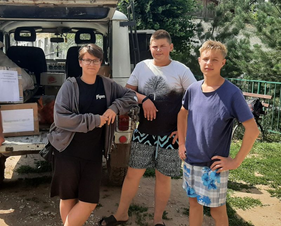 Зеленовцы собрали гуманитарную помощь для участников СВО