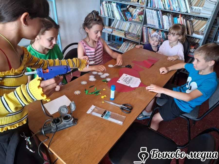 В Кислово прошел мастер-класс по изготовлению семейного оберега