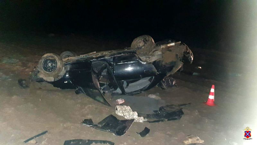 В Быковском районе в аварии пострадали водитель и пассажир