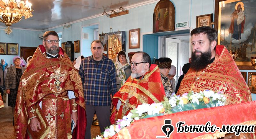Быковчане почтили память священномученика Петра Никотина