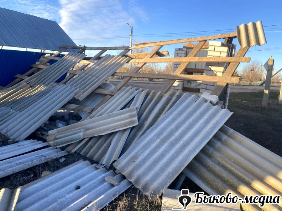 В районе устраняются последствия ураганного ветра