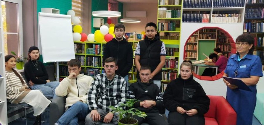 Студенты БАТа побывали в модельной библиотеке