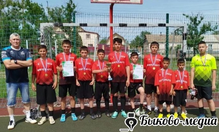 Команда "Простор" стала чемпионом в открытом турнире по футзалу в г. Палласовка
