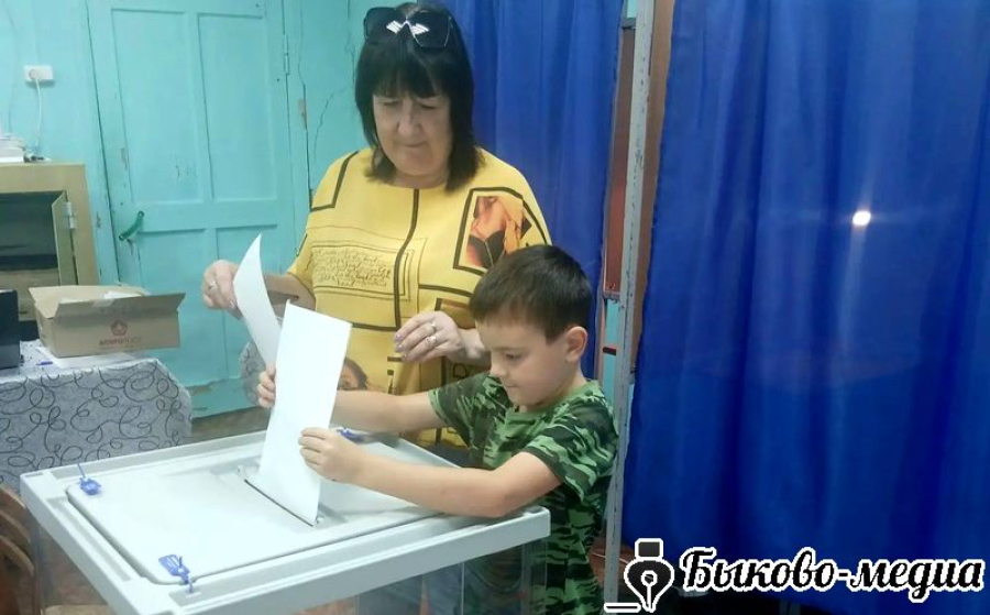Голосуем всей семьёй: выборы в Кислово стали настоящим праздником для всех поколений