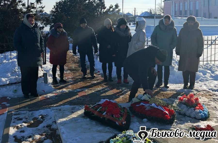 В Кислово почтили память героев Сталинградской битвы