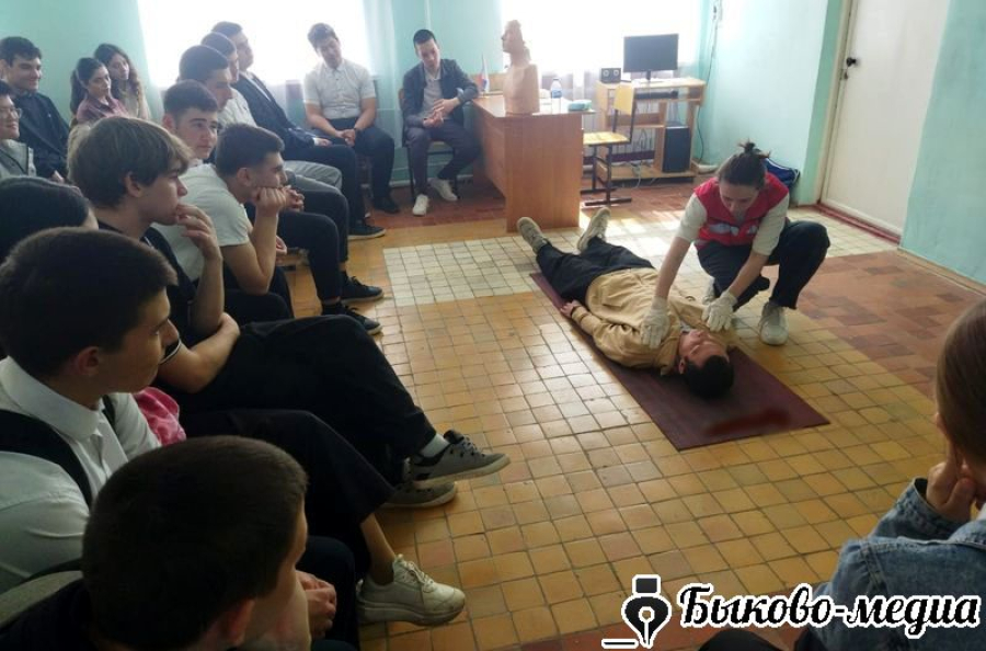 Школьников района научили оказывать первую помощь