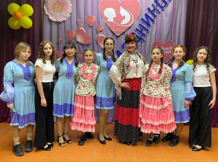 В Катричевском СДК отметили День матери