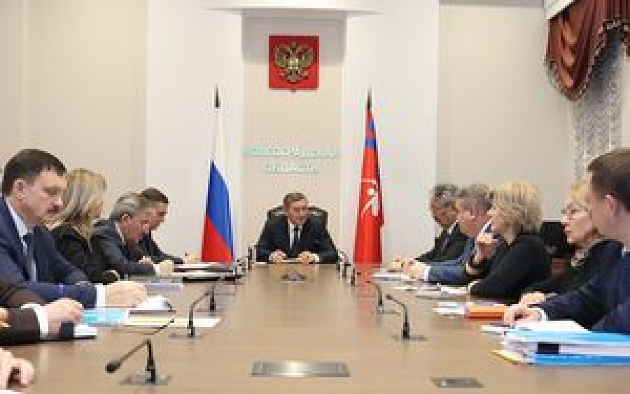 Андрей Бочаров провел оперативное совещание