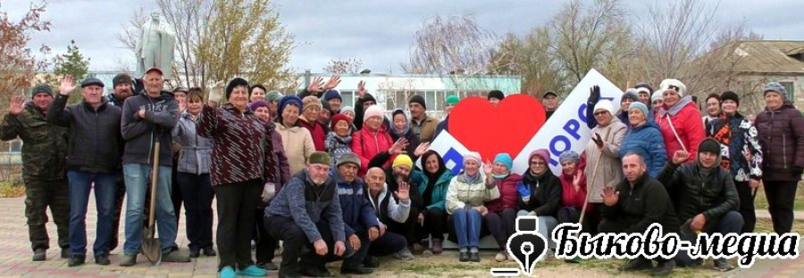 В Приморске посадили "Аллею Дружбы"
