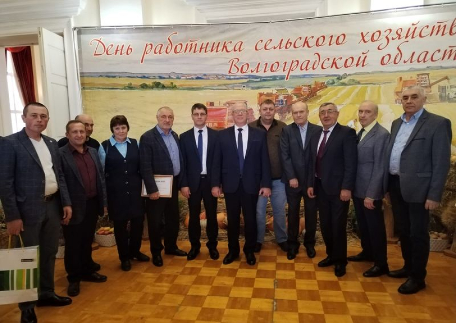Делегация Быковского района участвует в выставке-ярмарке ВолГАУ